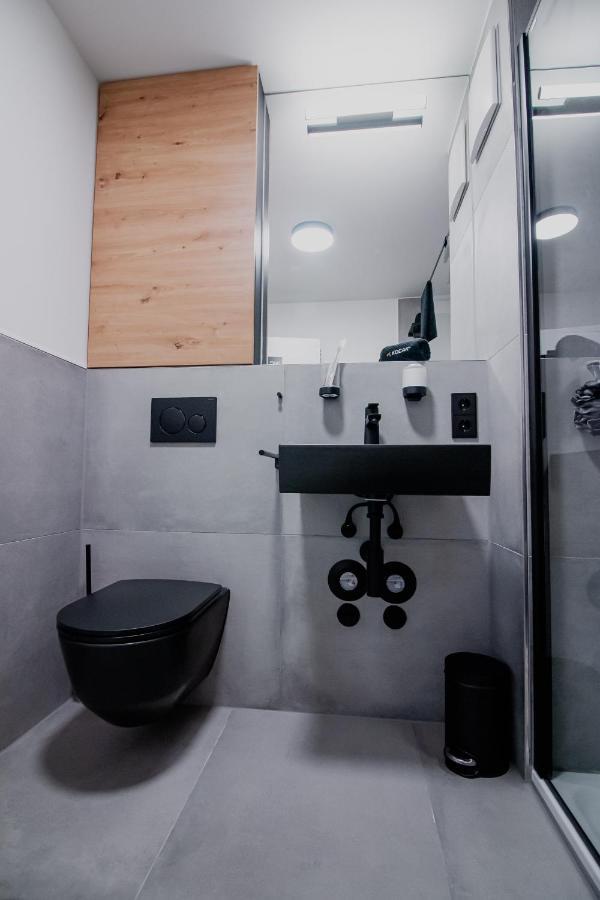 רויטלינגן Kocak - Exklusives Apartment In Zentrumsnaehe מראה חיצוני תמונה